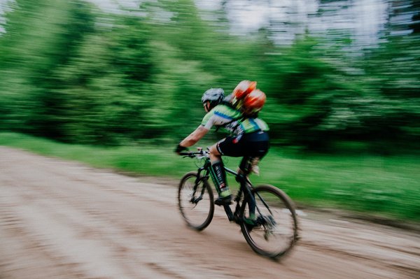 What Are the Health Benefits and Risks of Intermittent Fasting for Women Over 40?