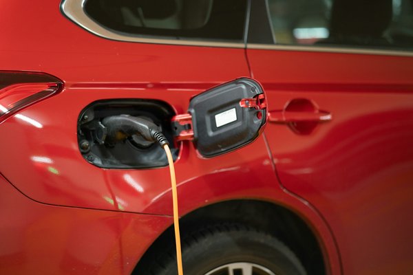 What Innovations Are Enhancing Electric Vehicle Batteries for Longer Range and Faster Charging?